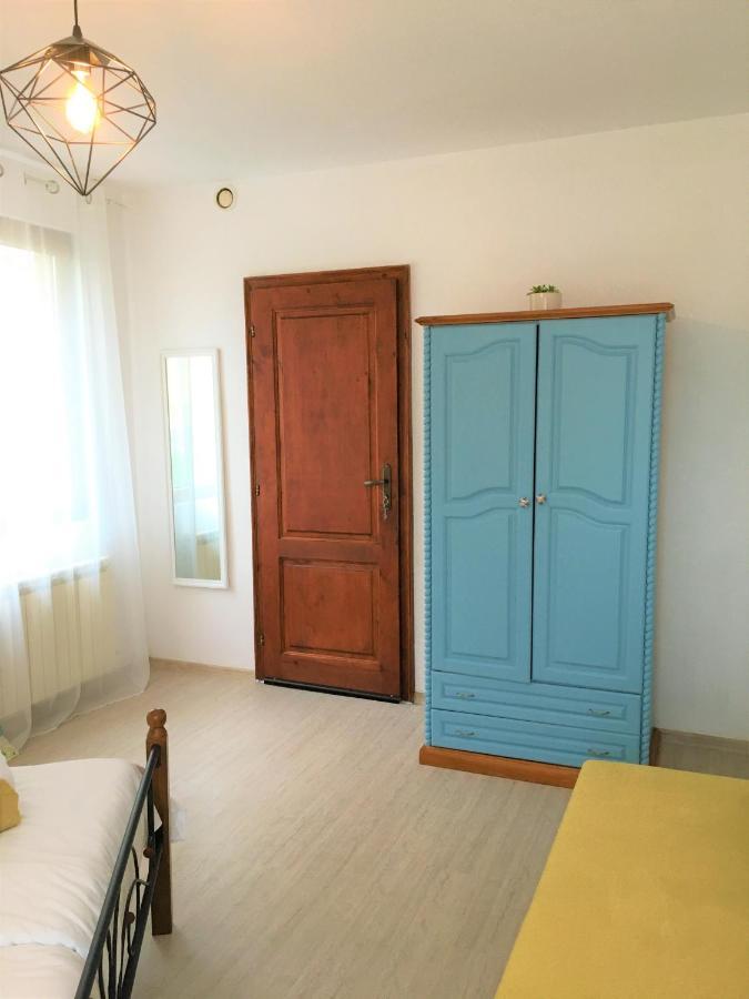 Стаи За Гости Димитрови Burgas City Exterior foto